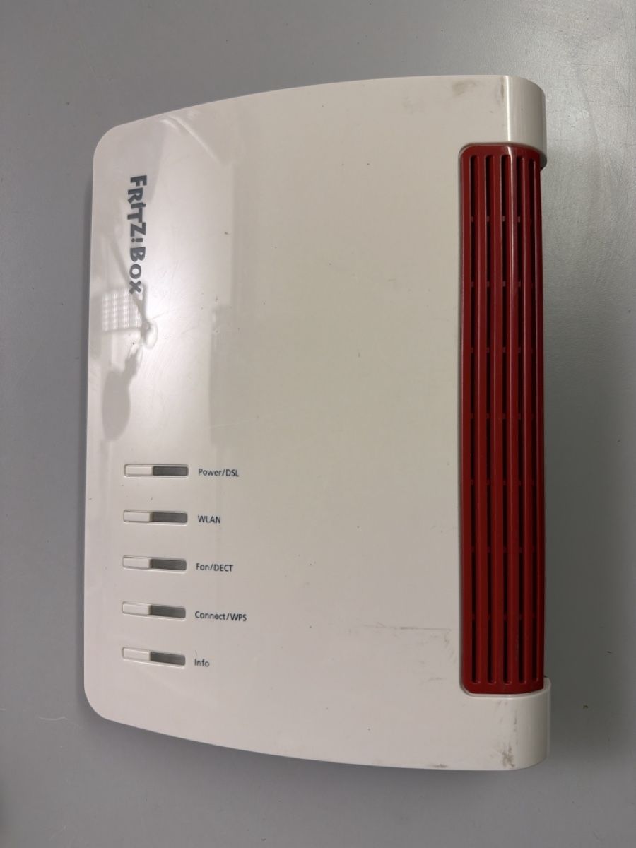 Fritz Modem & Router: FRITZ!Box 7590 ADSL Router – Usato da Kilchberg ZH venduto da Cgeissler