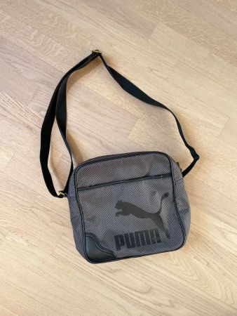 Kleine Sporttasche von Puma