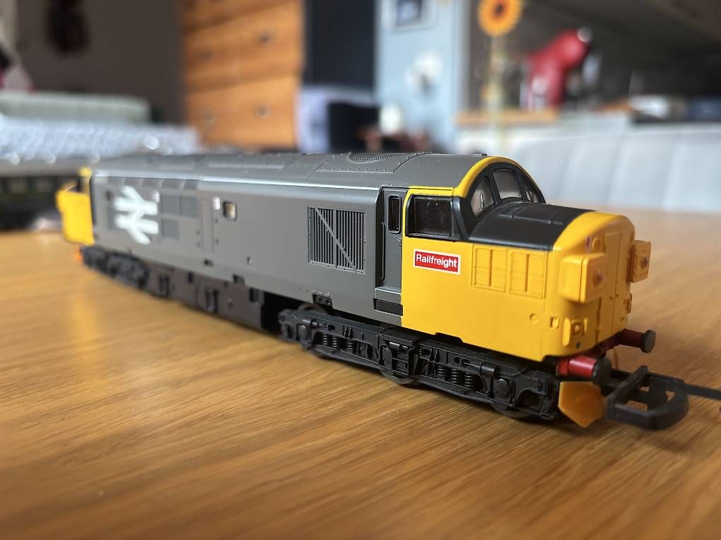 Lima Modelleisenbahnen: Locomotive de la marque LIMA – Gebraucht aus Orbe von car_8grw 2