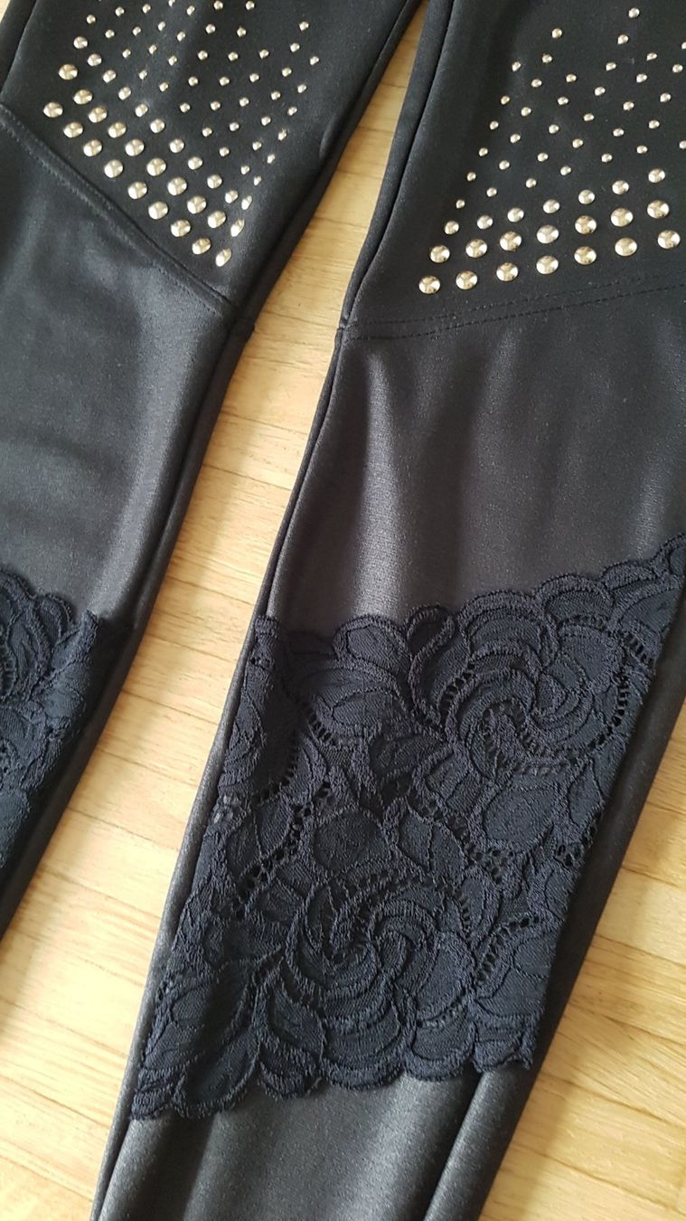 Leggings: Leggins noir avec dentelle – Neu (gemäss Beschreibung) aus Le Mont-sur-Lausanne von olatiu 2
