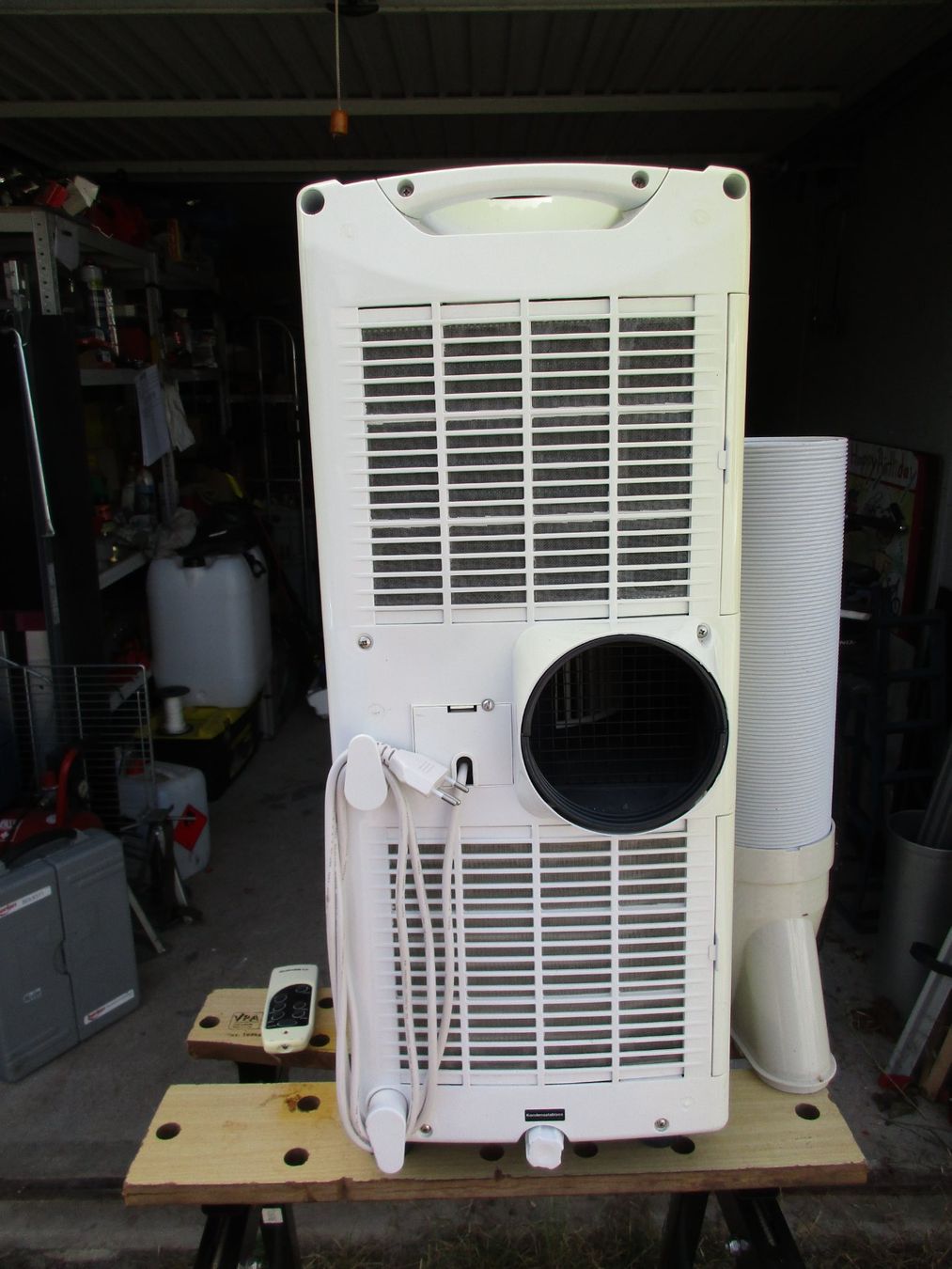 Condizionatori: Klimaanlage BMK 2400 E – Usato da Sarmenstorf venduto da Mawi8 3