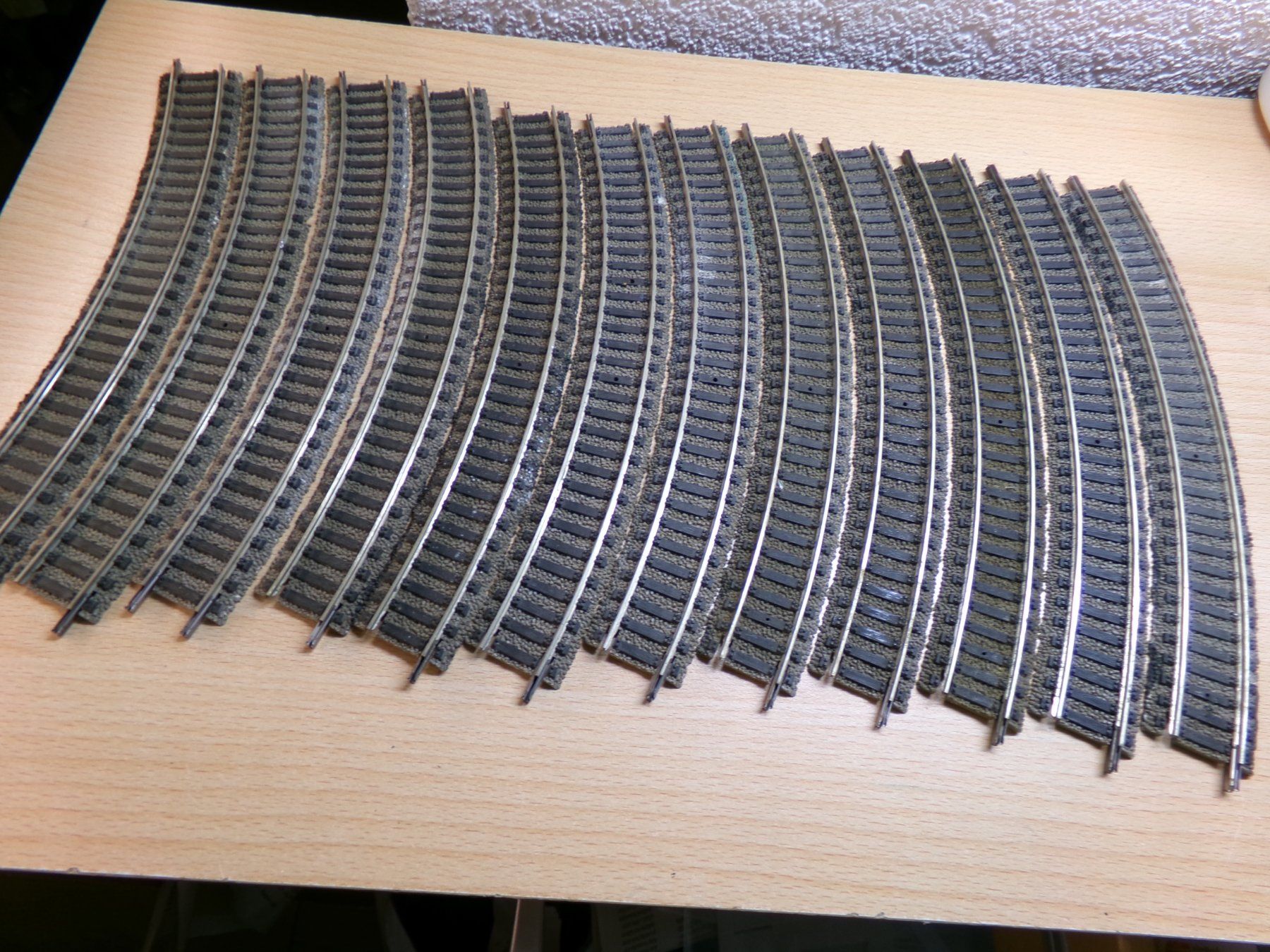 Fleischmann Modellini di ferrovie: Fleischmann H0 Profigleis 12x6120 – Usato da Hombrechtikon venduto da Se9