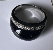 Schöner Damenring, Silber 925, mit Strass besetzt!
