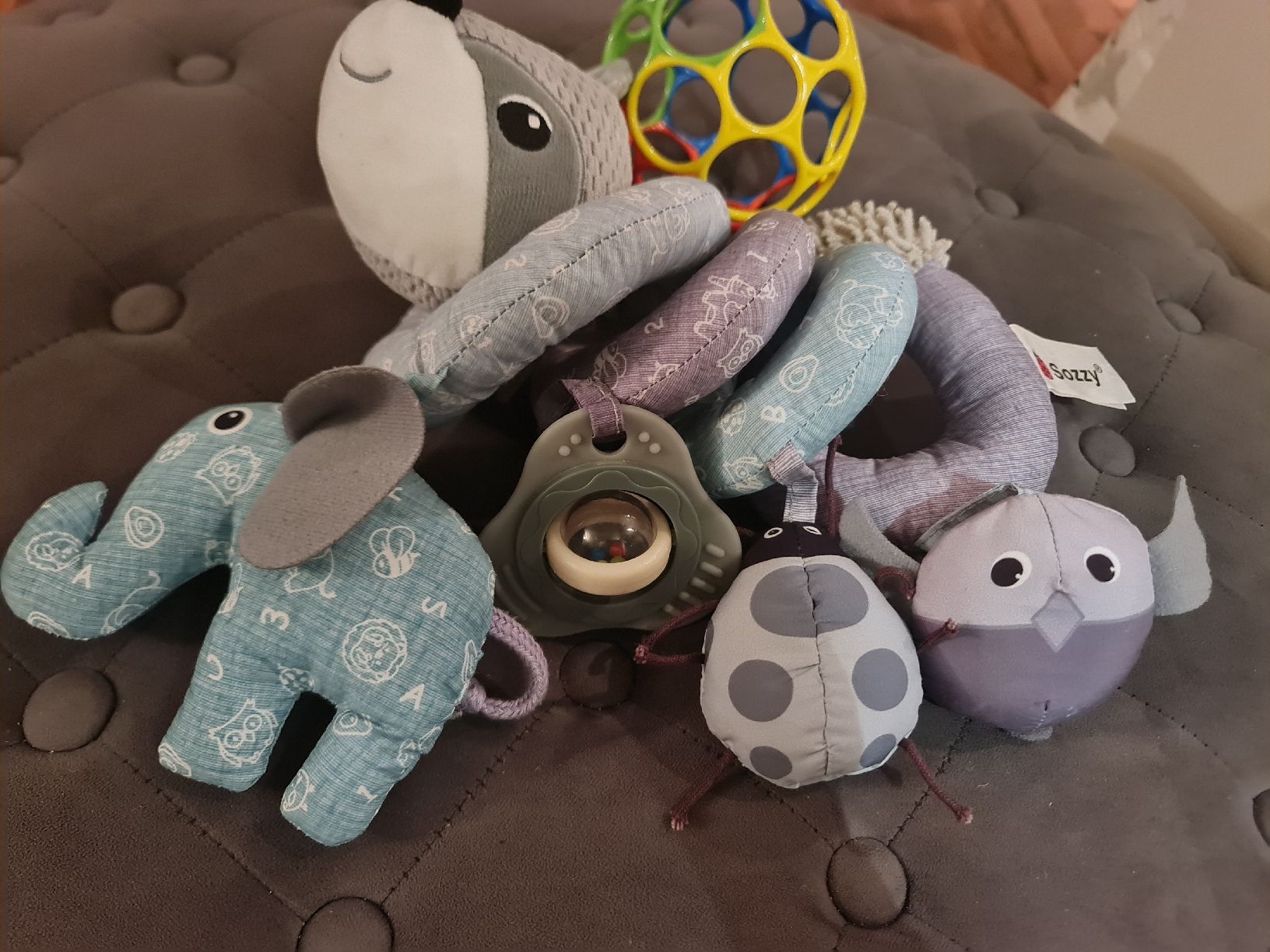 Spielzeuge: Tolles Babyspielzeug Set – Gebraucht aus Noflen BE von vco_hnn7 1