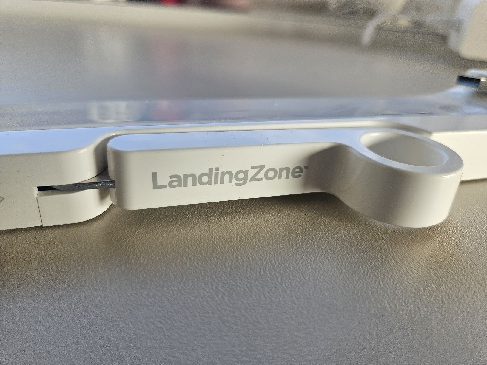 Docking station: LandingZone Docking Station for MacBook - Great Value! – Usato da Biberist venduto da Volo28 5