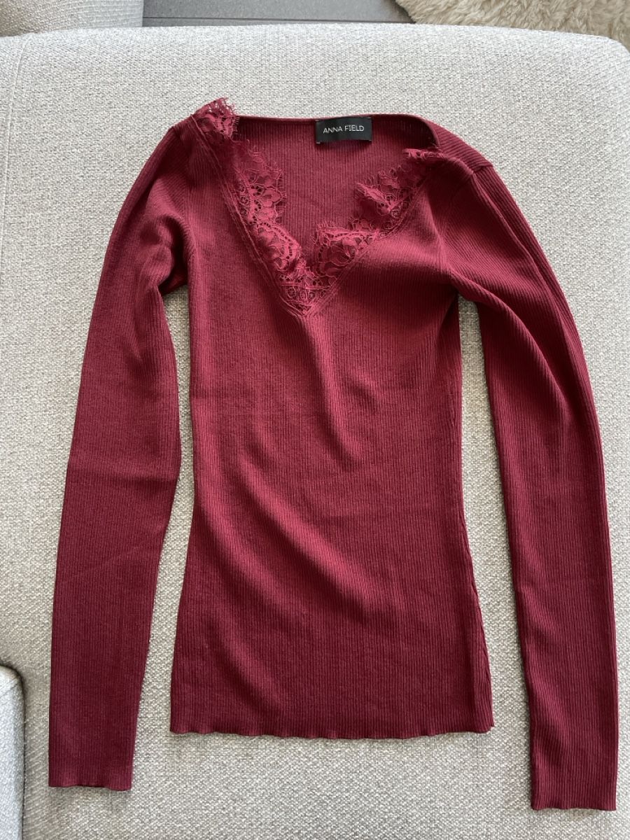 Maglioni & Felpe: Pulli mit Spitzenausschnitt – Usato da Frick venduto da Cooper_9