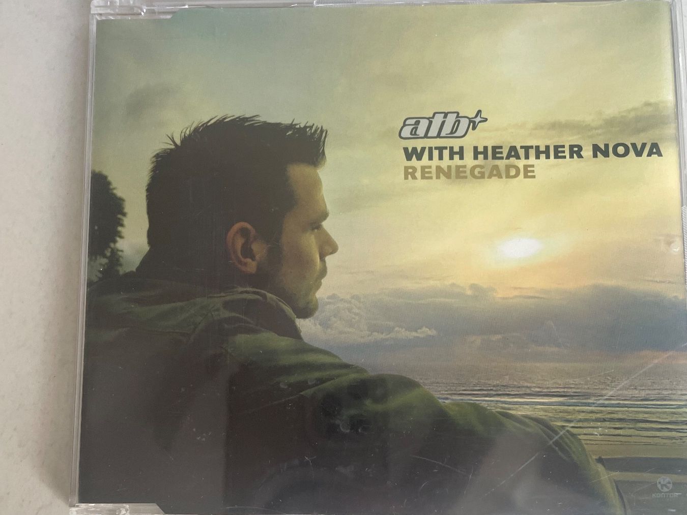 CDs: CD - Renegade - ATB - Heather Nova – Gebraucht aus Minusio von Pink222