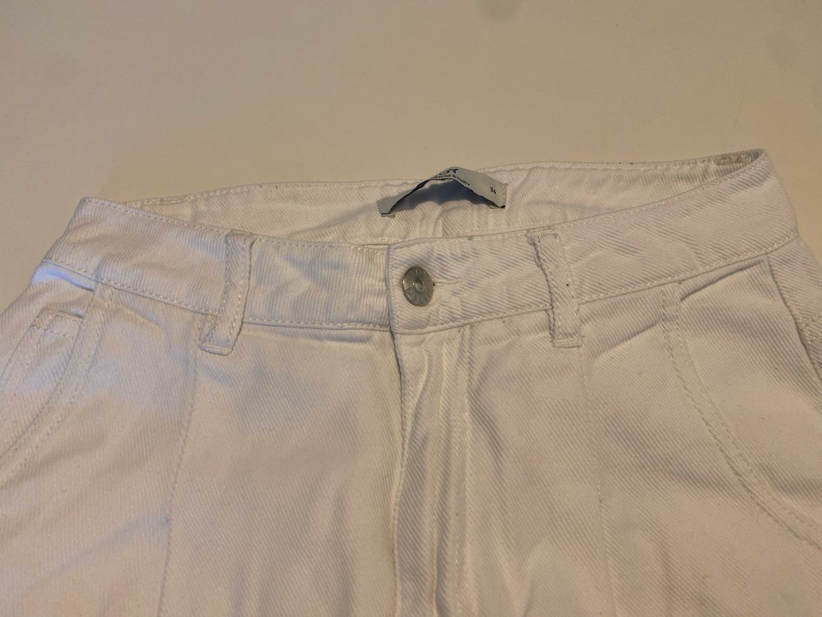 Only Jeans: Weisse Mom-Jeans Only Gr. 34 – Usato da Jona venduto da sarasaftladen 2