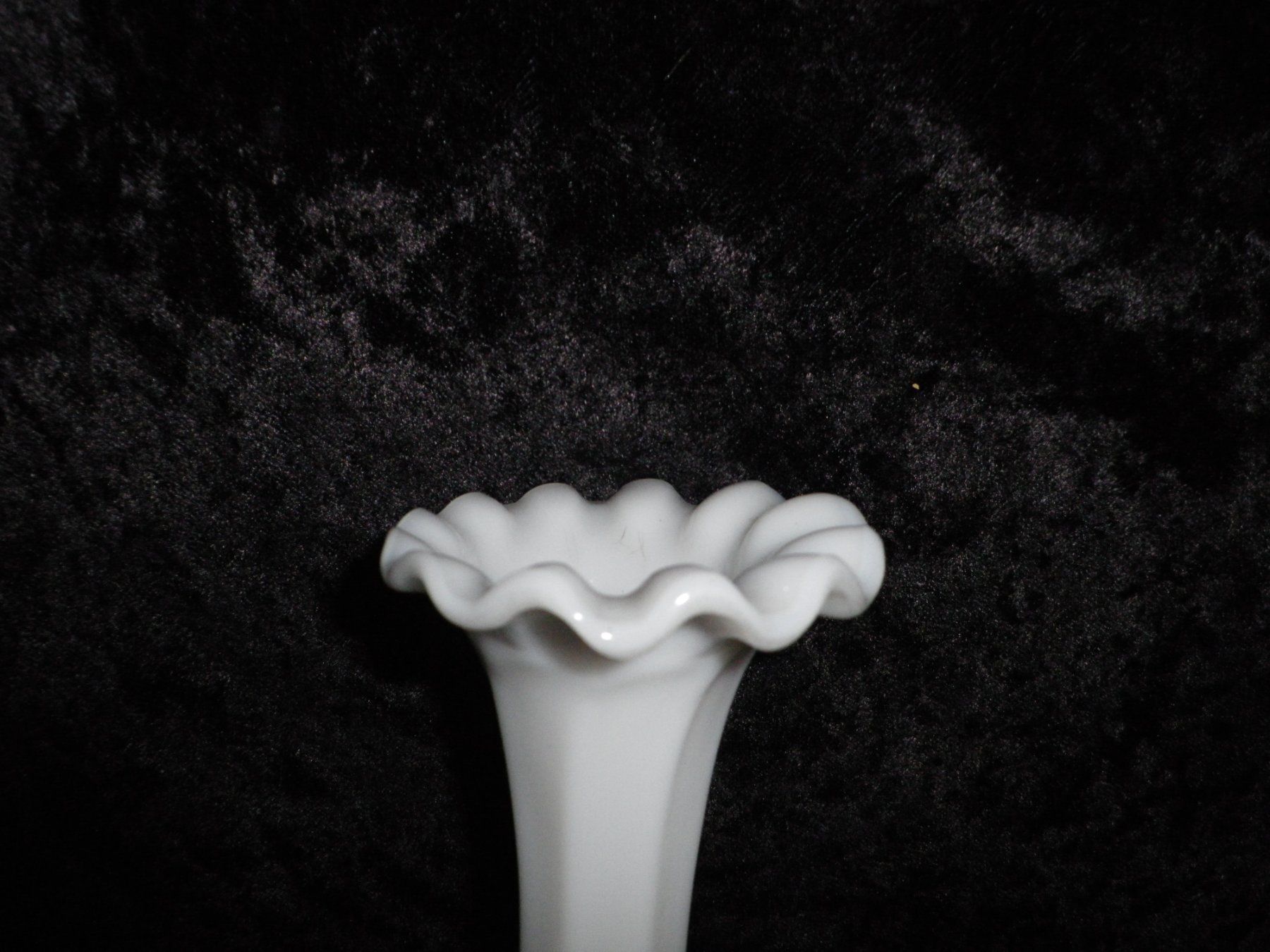 Vasi & Recipienti: Weisse Opaline-Vase antik – Usato da Reinach BL venduto da Annodomini 4