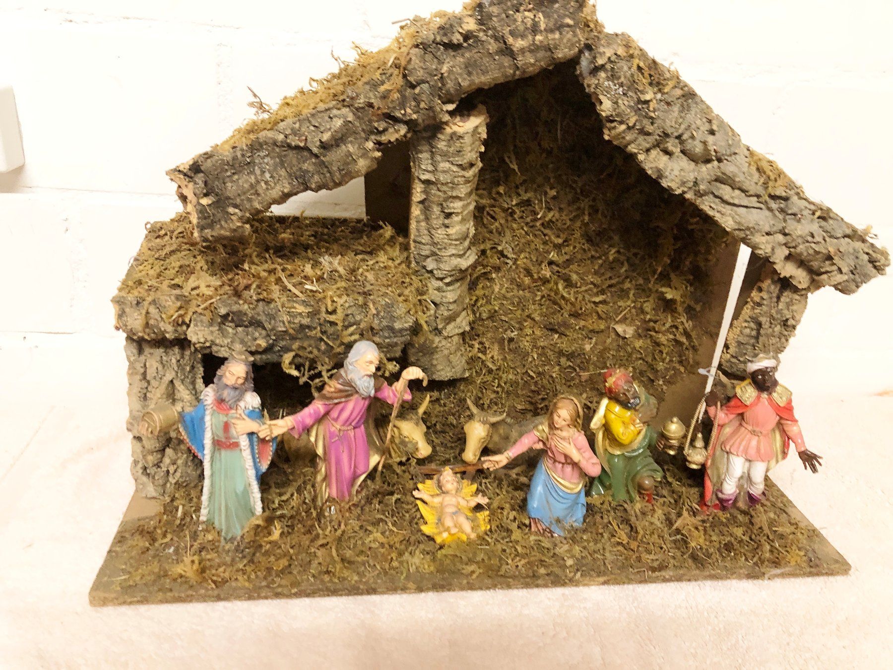Alle Dekorationen: Weihnachtskrippe mit Krippenfiguren antik – Gebraucht aus Glattbrugg von Ariel012 4