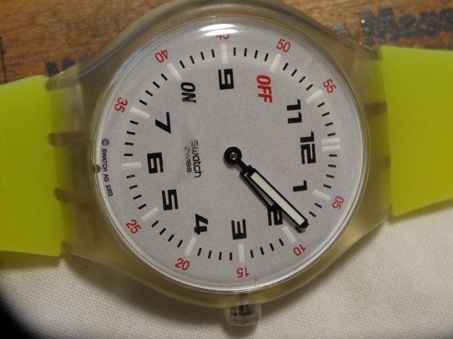 Swatch Montres: S.WATCH  HEREN GRÖÖSE UHR.QUARTZ.SWISS MADE.LÄÜFT--35x45 – D'occasion à zürich par ahmad01 9