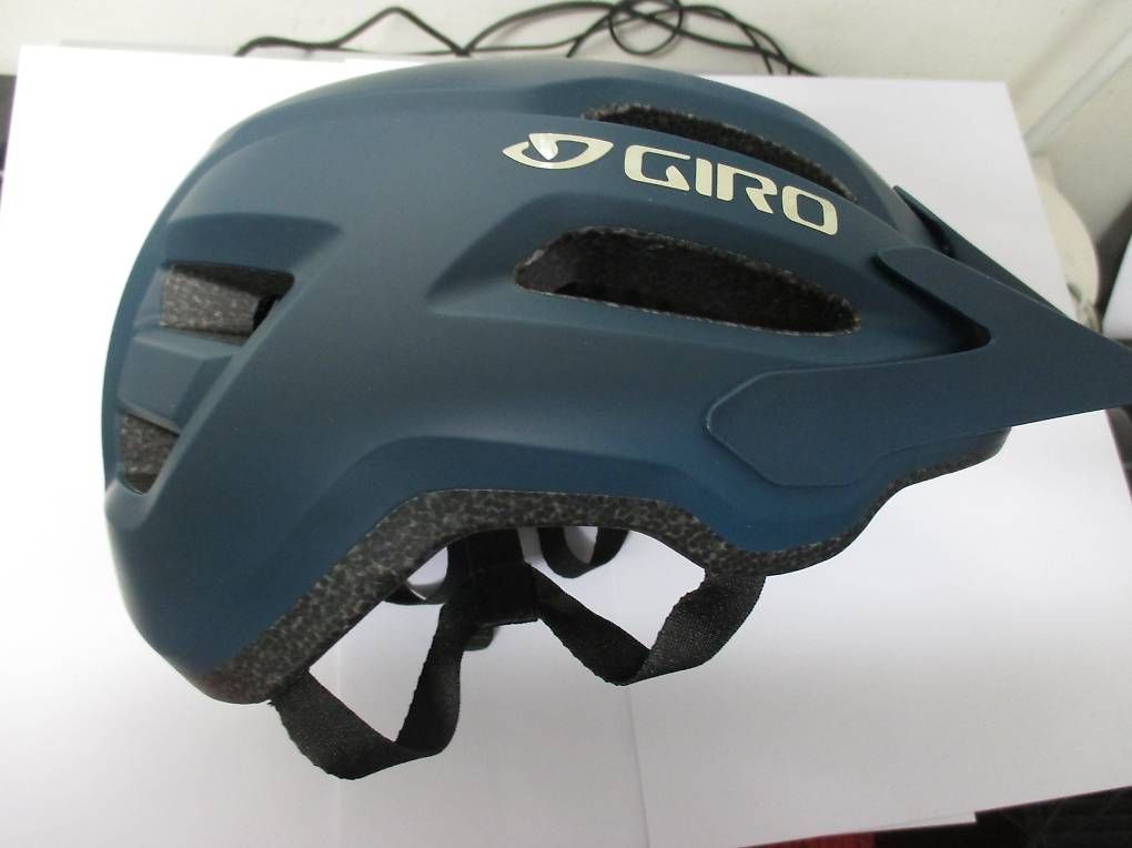 Caschi: Neuer Velohelm – Usato da Berikon venduto da ursus019 4