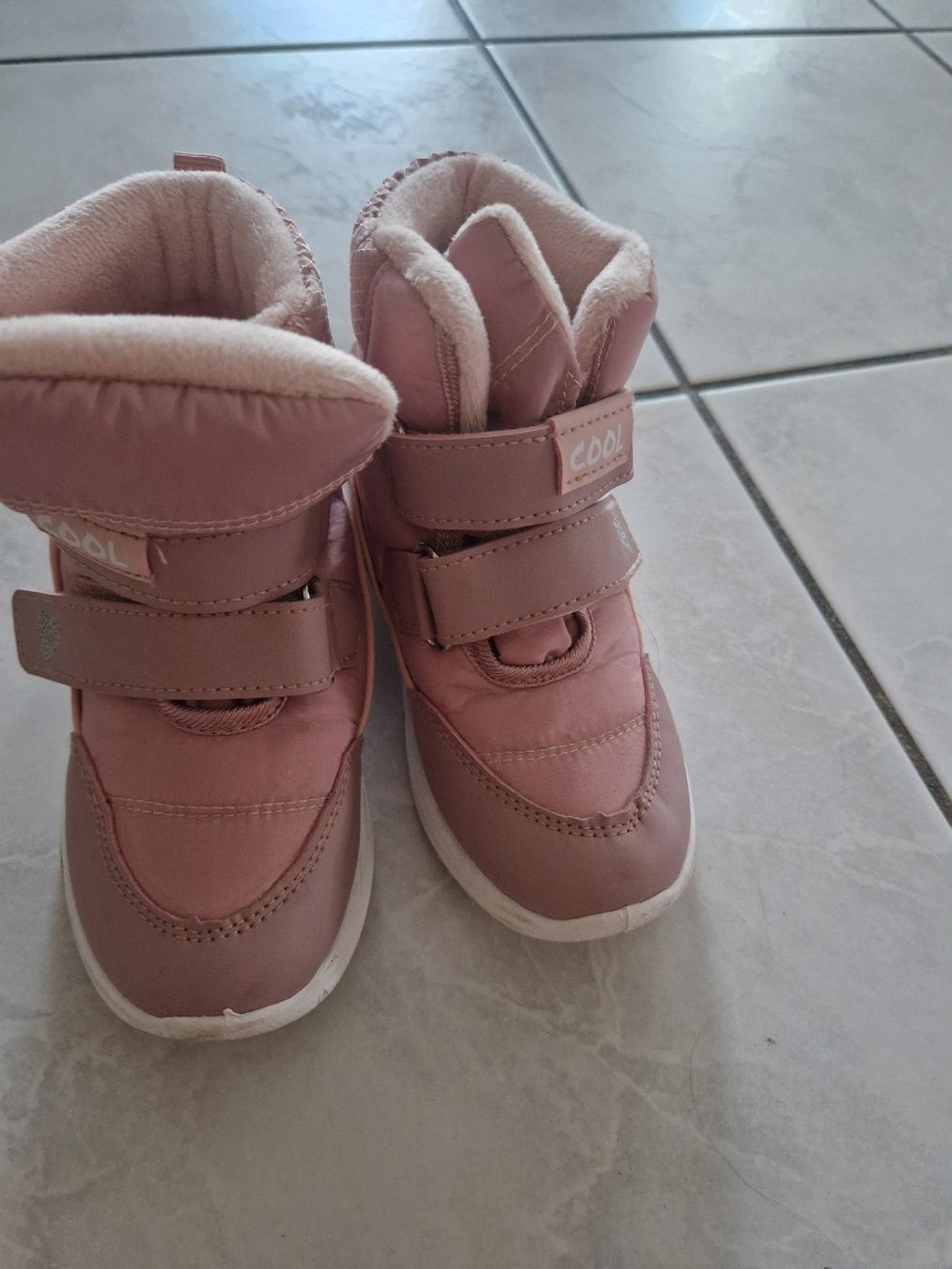 Scarpe per ragazze: Winterschuhe Grösse 29 – Usato da Aarburg venduto da augenschmaus8