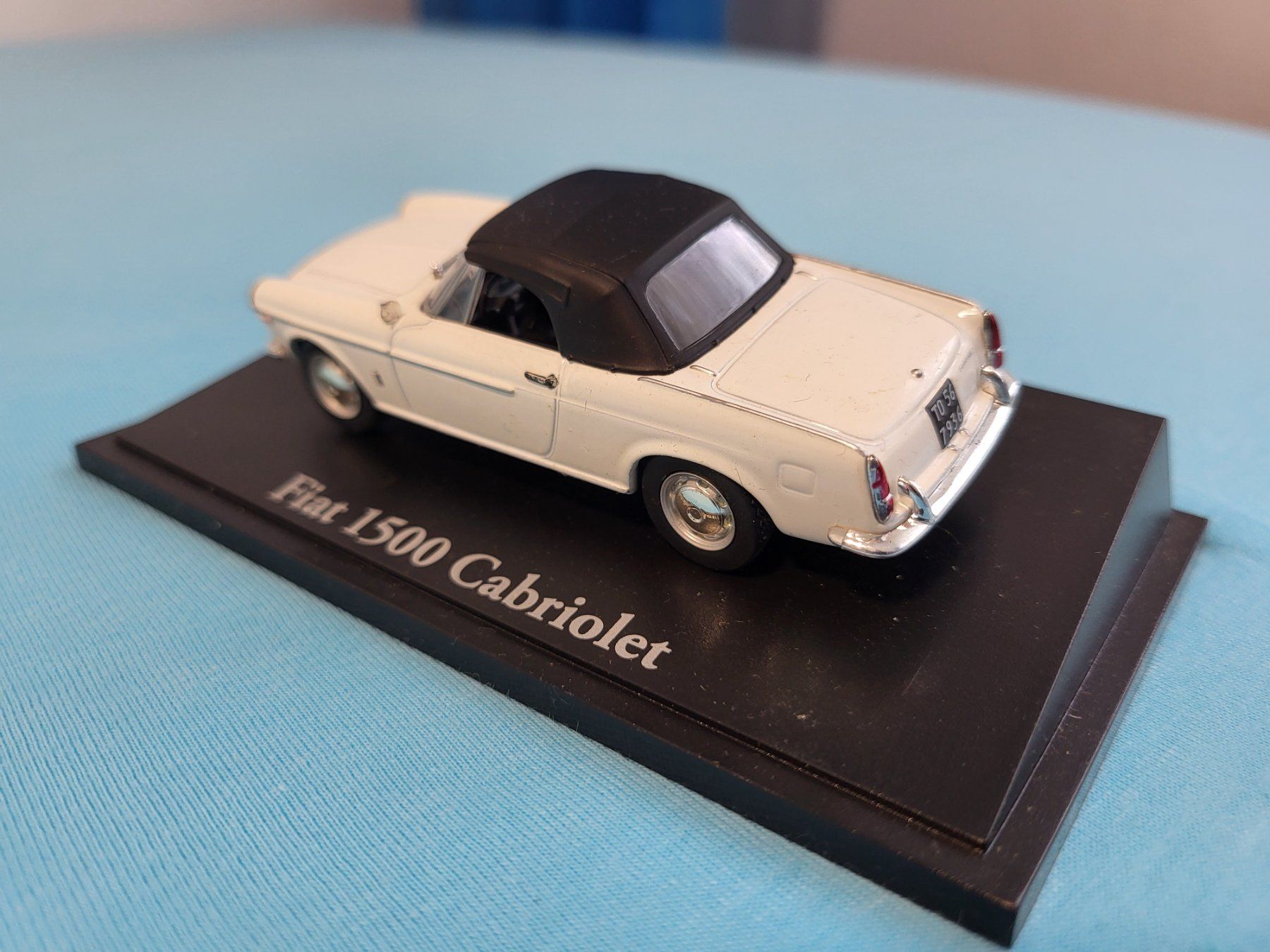 Fiat Modellini d'auto: Fiat 1500 Cabriolet mit Soft Top, 1963 – Nuovo (secondo la descrizione) da Glattbrugg venduto da PhilKrill 6