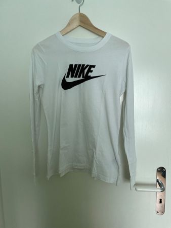 Nike Langarmshirt (Grösse S)