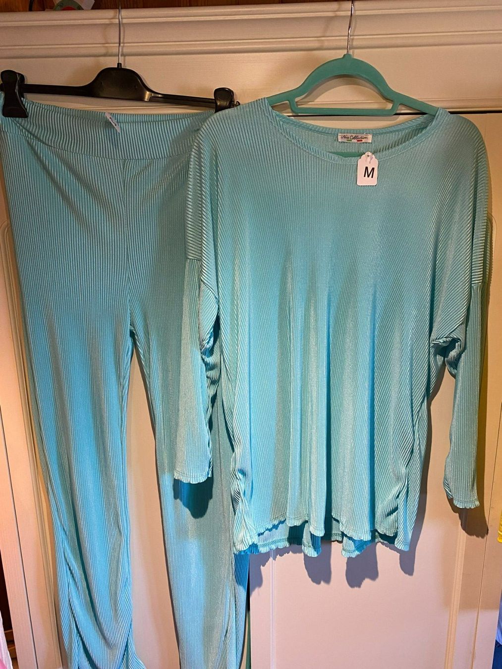 Vestiti: DAMEN OUTFIT MINT-2 TEILIG – Nuovo e nell'imballaggio originale da Meienried venduto da ManuelaBoutique 3