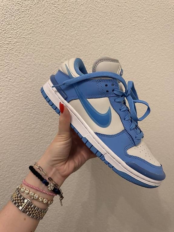 Nike Chaussures femmes: Nike Dunk – D'occasion à Rotkreuz par andgav11