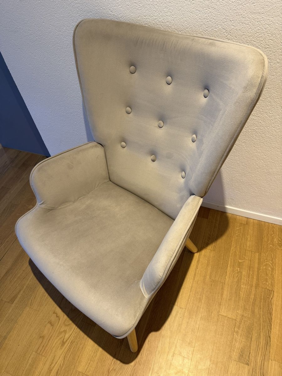 Poltrone: Sessel Samt hellgrau guter Zustand – Nuovo (secondo la descrizione) da Visp venduto da dar_97k8 2