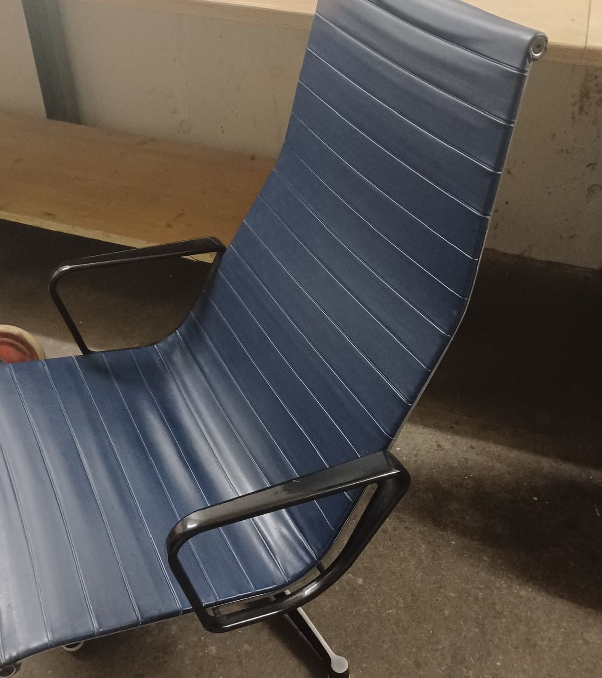 Eames Fauteuils: Eames Sessel – D'occasion à Aarau par smurd01 5