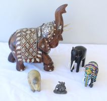 5 Elefanten Figuren unterschiedliche Grössen und Material