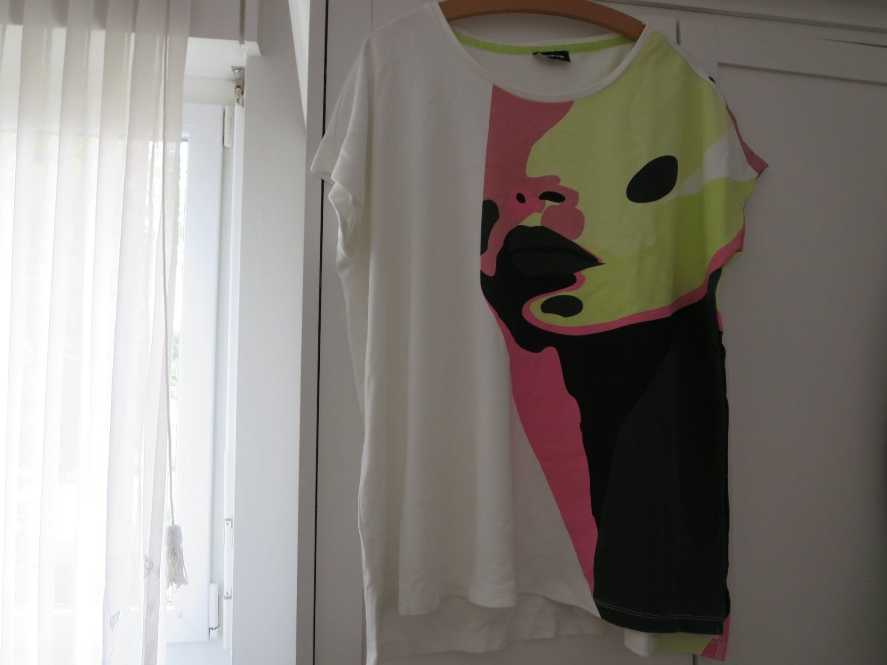 T-shirt: 2 dickere Damen Shirts /Grösse 44 – Usato da Wallisellen venduto da Arvenstube 5