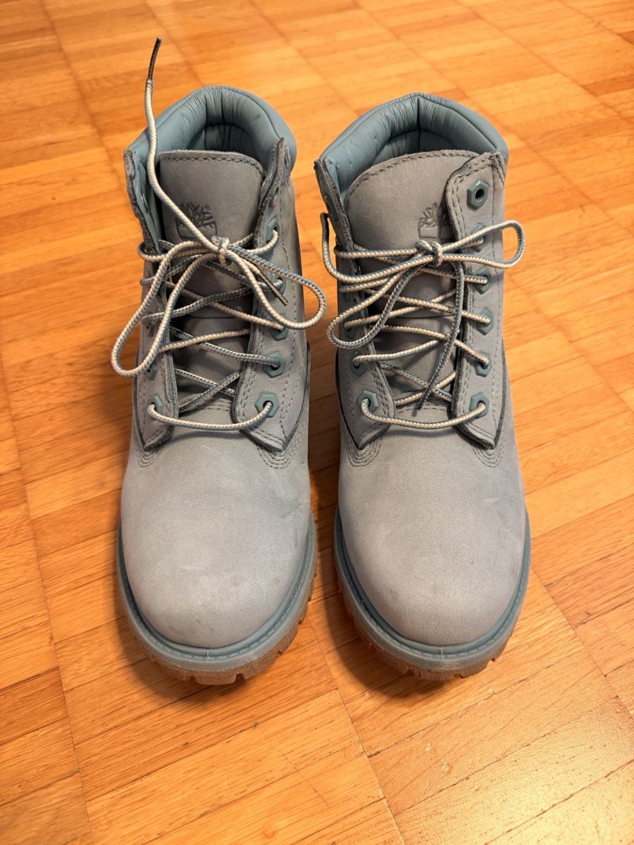 Timberland Herrenschuhe: Timberland Boots hellblau Grösse 37 selten gebraucht – Neu (gemäss Beschreibung) aus Zürich von Vanilglace 1