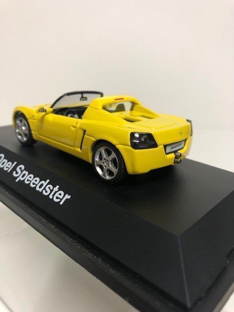 Opel Modellautos: Modelauto Opel Speedster – Neu und originalverpackt aus Kräiligen von hkk 2