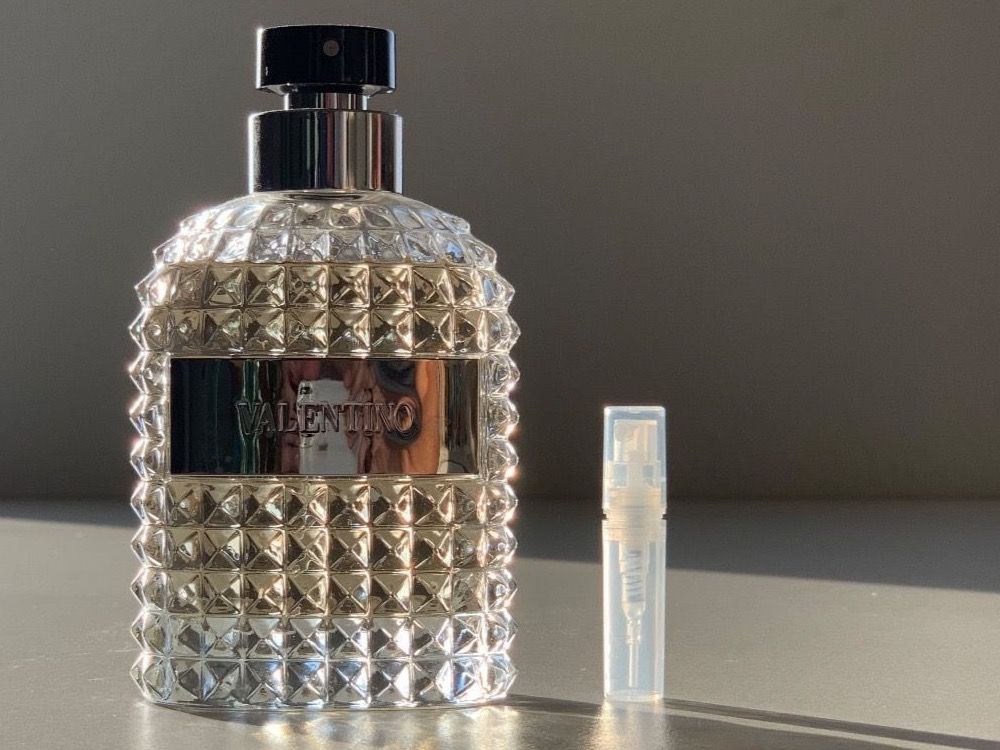 Valentino Profumi & Eau de Toilette: Valentino - Uomo Acqua - 2ml – Usato da Zug venduto da grivis