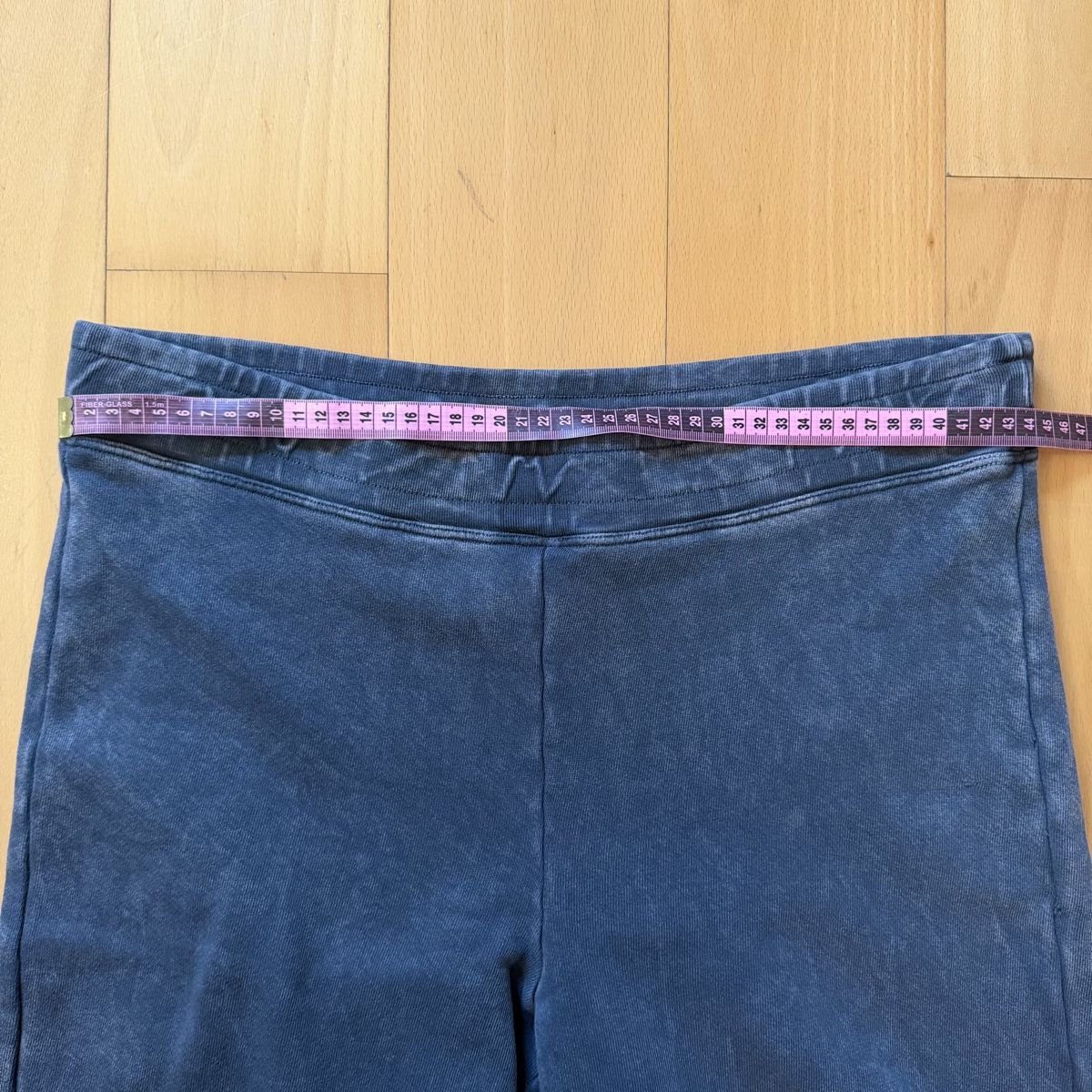 Pantaloni: Sundry Trainerhose / Sweatpants – Usato da Zürich venduto da lindamagdalena 4