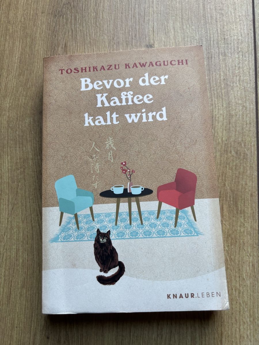 Libri: Buch Bevor der Kaffee Kalt wird – Usato da Effretikon venduto da fabee
