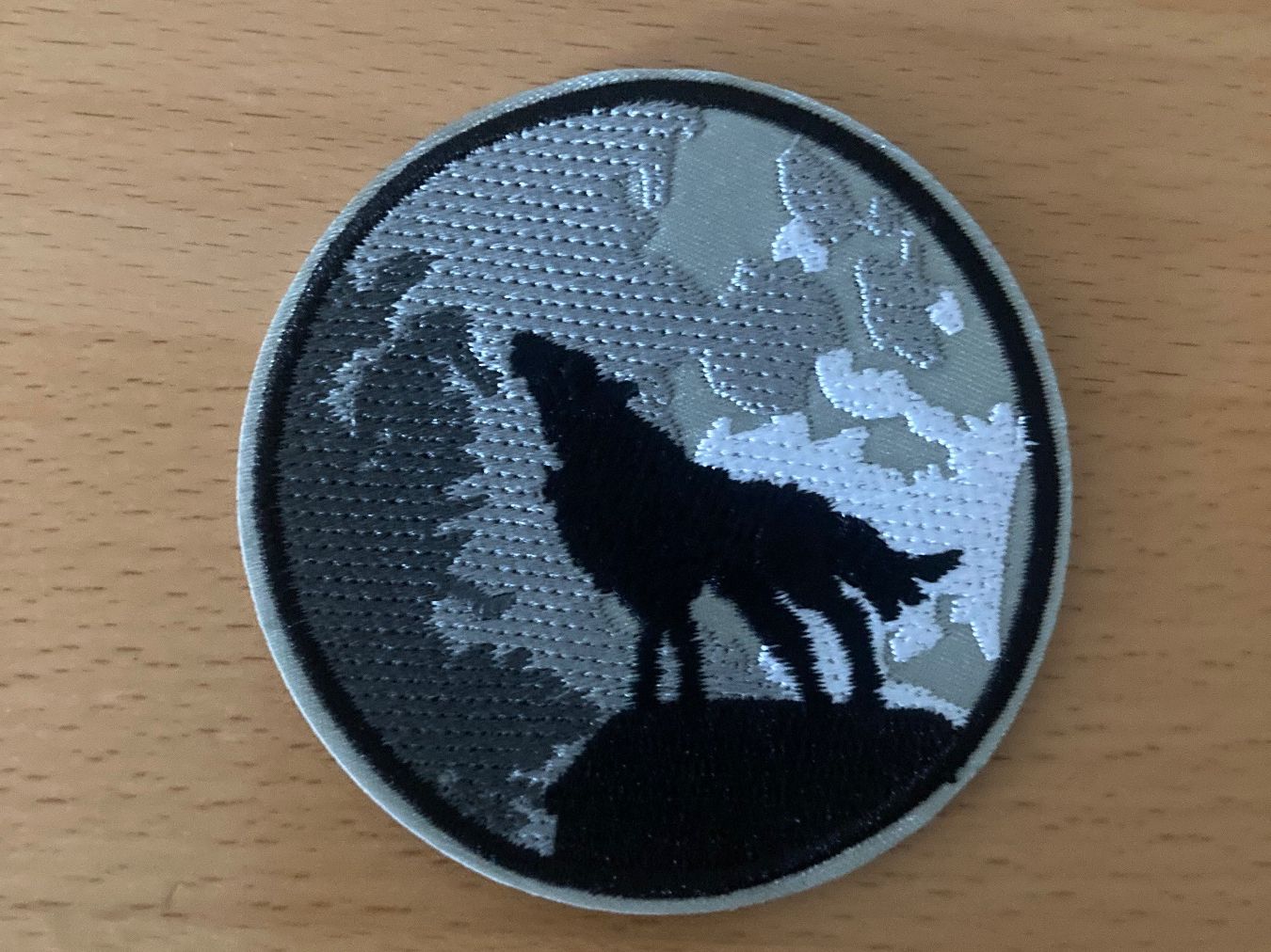 Toppe: Wolf Patch Sticker Aufnäher 1008 – Nuovo (secondo la descrizione) da Horn venduto da abutre72