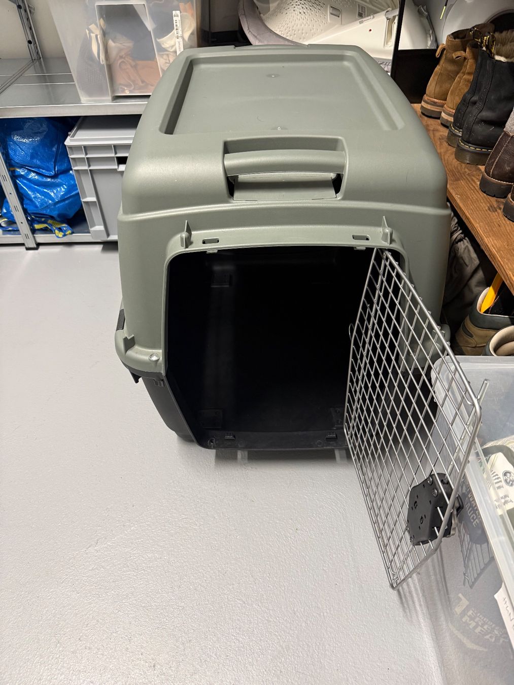 Käfige, Transport & Sicherheit: Hundebox – Gebraucht aus Weissbad von sally2001