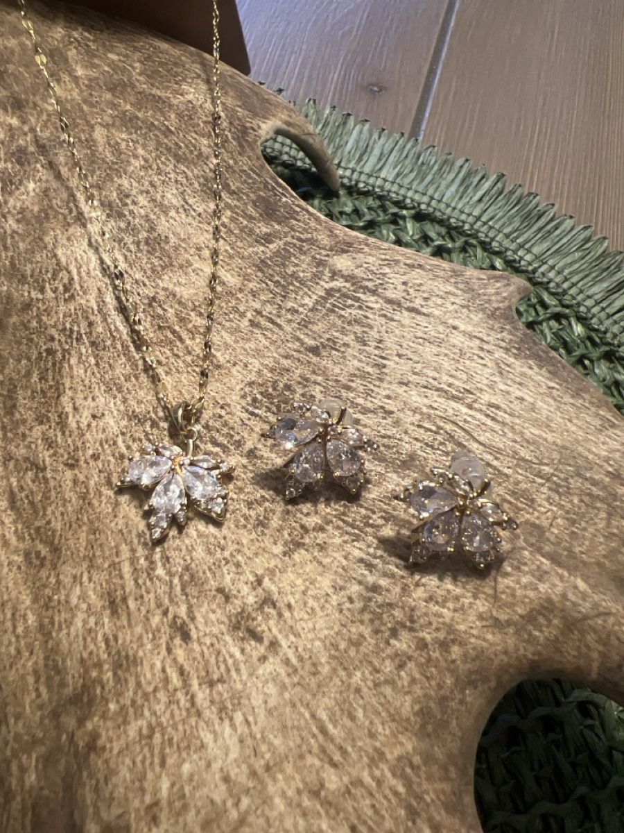 Autres bijoux: Schönes Schmuck Set NEU – Neuf avec emballage d'origine à Seon par Sunny-Schmuck78 1