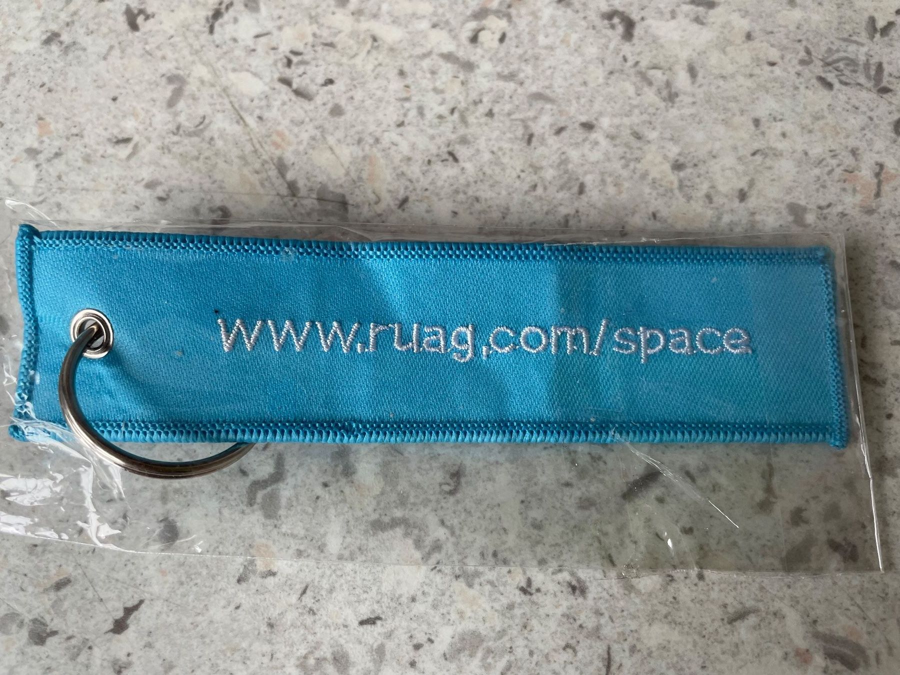 Portachiavi: 1 Schlüsselanhänger REMOVE BEFORE LAUNCH - Ruag Space – Nuovo e nell'imballaggio originale da Hochfelden venduto da aviatikboerse_top 1