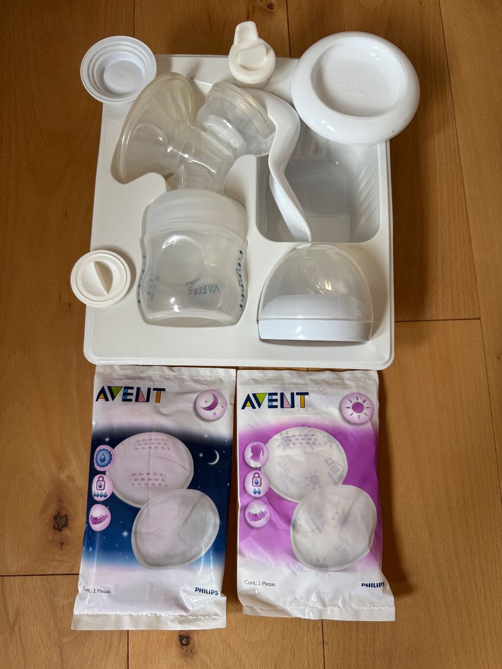 Philips Accessori per l’allattamento: Philips Avent Handmilchpumpe mit Flasche SCF330 – Usato da Scherzingen venduto da RonnyTh 1
