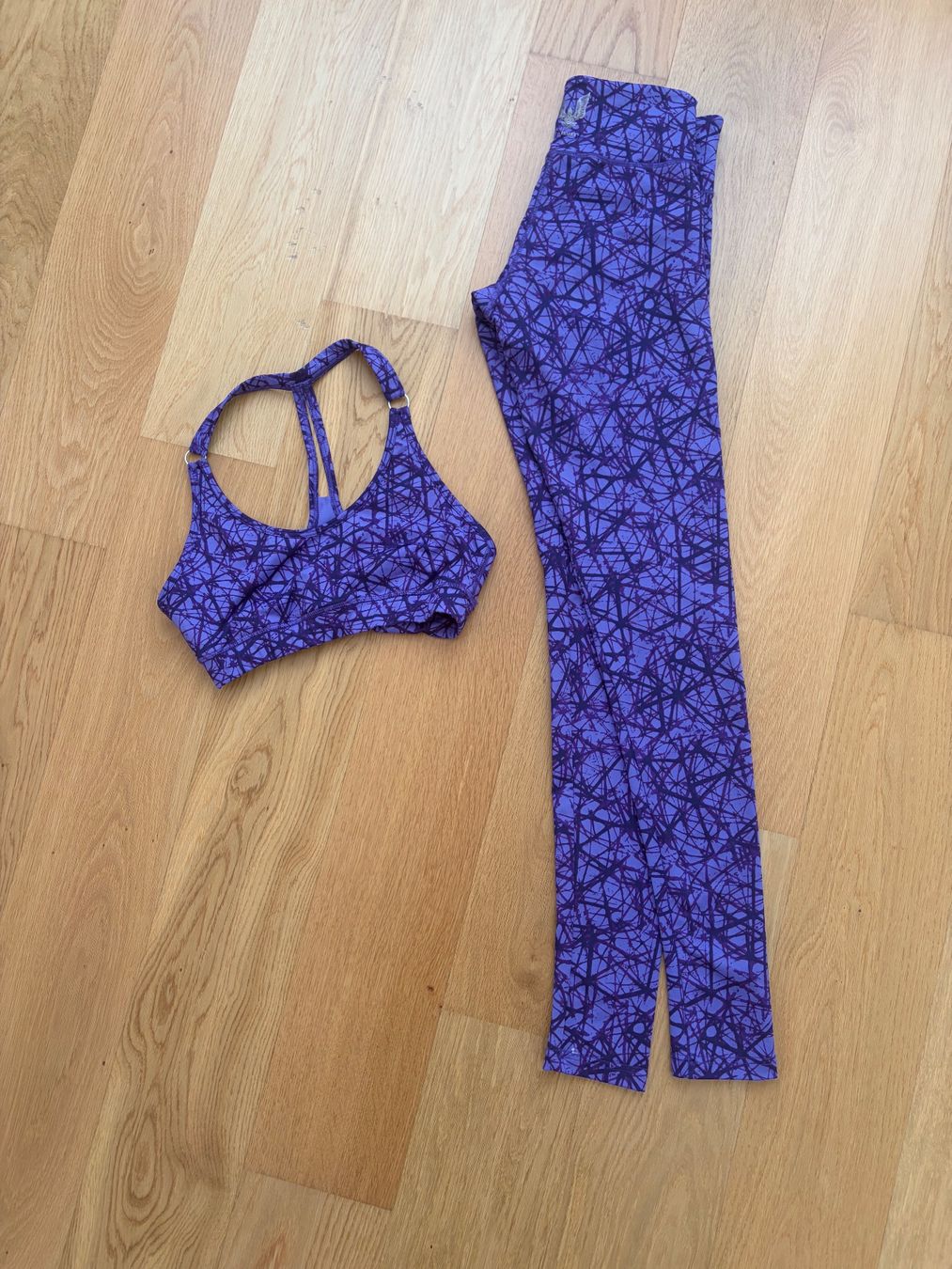 Leggings: Kismet Yogaoutfit – Usato da Windisch venduto da Laura_1991 4