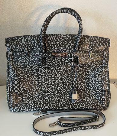Handtasche Venetian Style Leder geprägt grau/schwarz