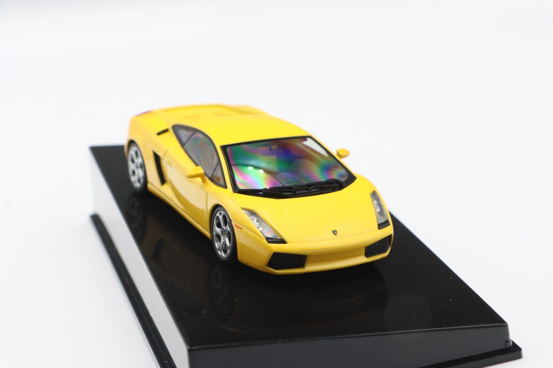 Lamborghini Modellini d'auto: Lamborghini Gallardo 2004 1:43 AutoArt – Nuovo e nell'imballaggio originale da Bühl b.Aarberg venduto da modelldiecast 9
