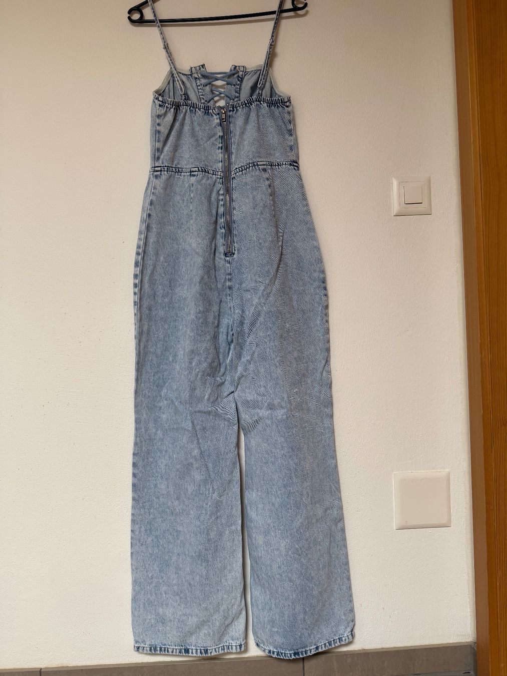 Shein Tute: Jeans Jumpsuit mit Träger – Nuovo e nell'imballaggio originale da Sigriswil venduto da ck56 1