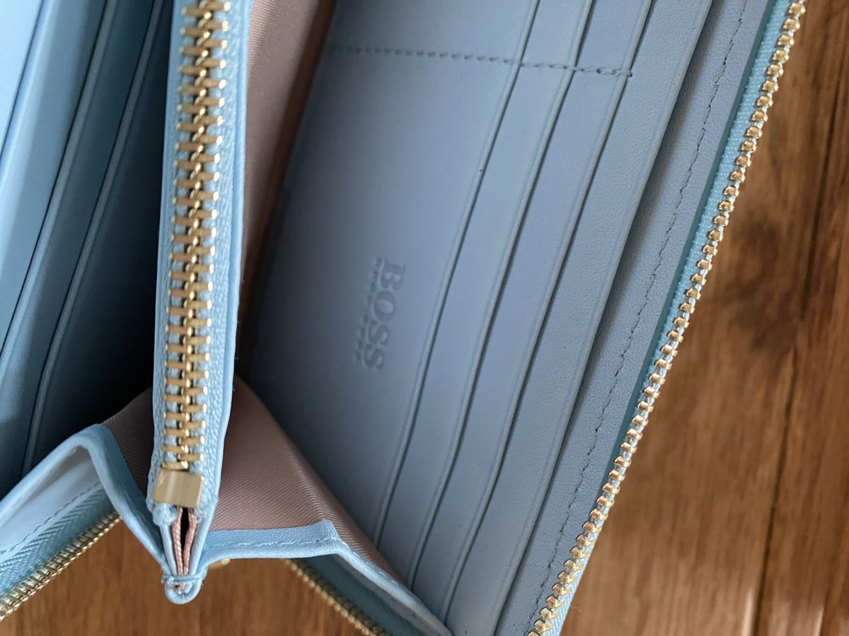 Hugo Boss Portamonete: Hugo Boss Damen Portemonnaie – Nuovo e nell'imballaggio originale da Büttikon AG venduto da Pitbull81 1