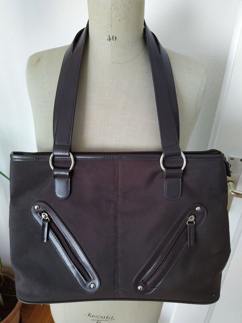 Taschen für Damen: Handtasche 'braun' – Gebraucht aus Triesen von stephanieschurti