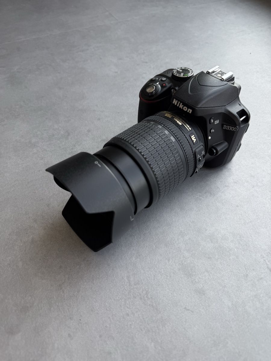 Nikon Fotocamera: Nikon D3300 / Objektiv 18-105 – Nuovo (secondo la descrizione) da Zürich venduto da alt_wf62