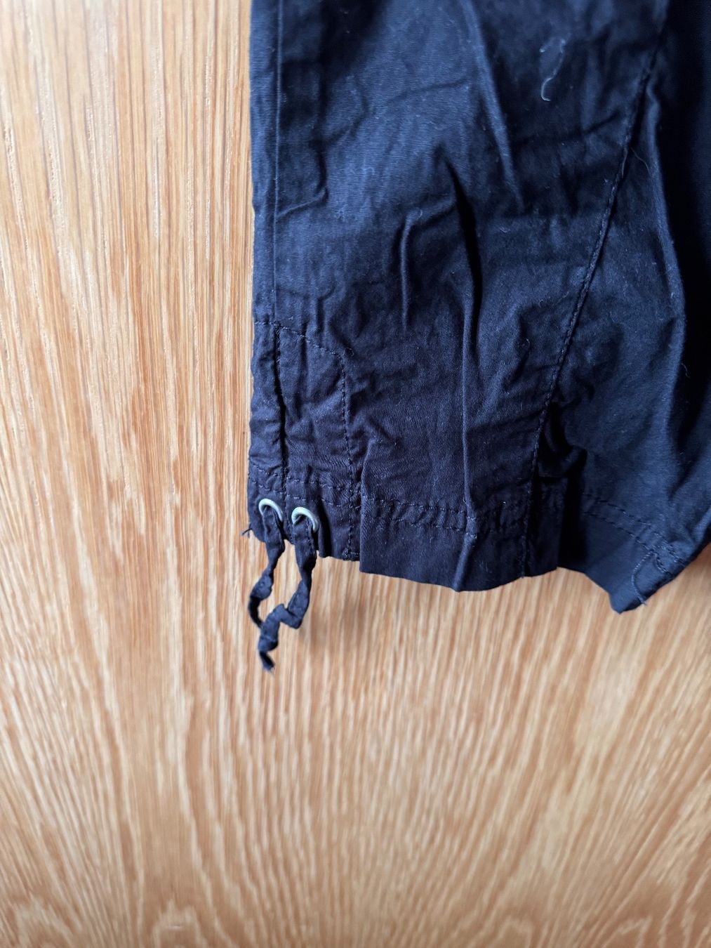 Pantaloni: Kurze schwarze Stoff Hose Gr XS – Usato da Grosswangen venduto da SALE_SALE_SALE 2