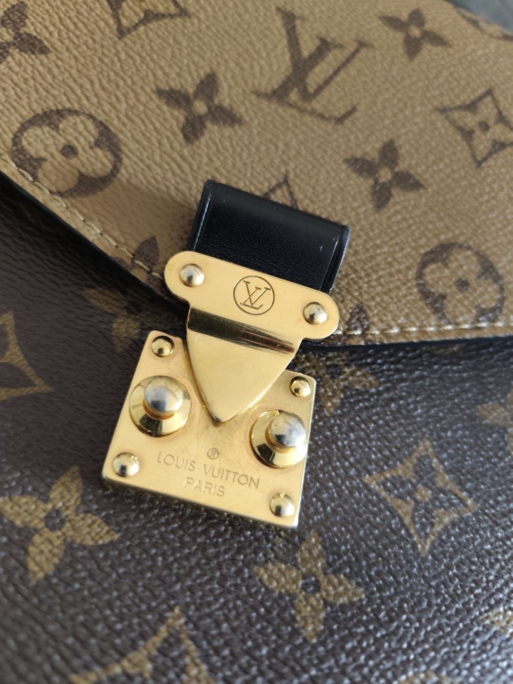 Louis Vuitton Sacs femmes: Louis Vuitton Pochette Métis Reverse – Neuf (Voir description) à Martigny par Vintage-23 5