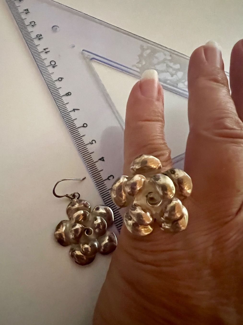 Orecchini pendenti & Orecchini a lobo: Handgefertigte Ohrringe mit Ring, silber – Usato da Bonaduz venduto da Malves10 1