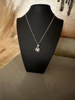 Schmuck Halskette mit Box