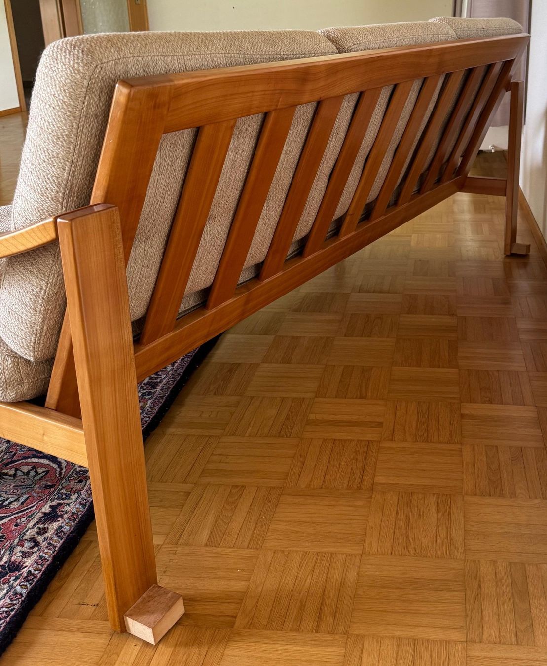 Divani: Bequemes Sofa / Vintage Sitzmöbel – Usato da Niederlenz venduto da Kaefer-Kroetchen 2