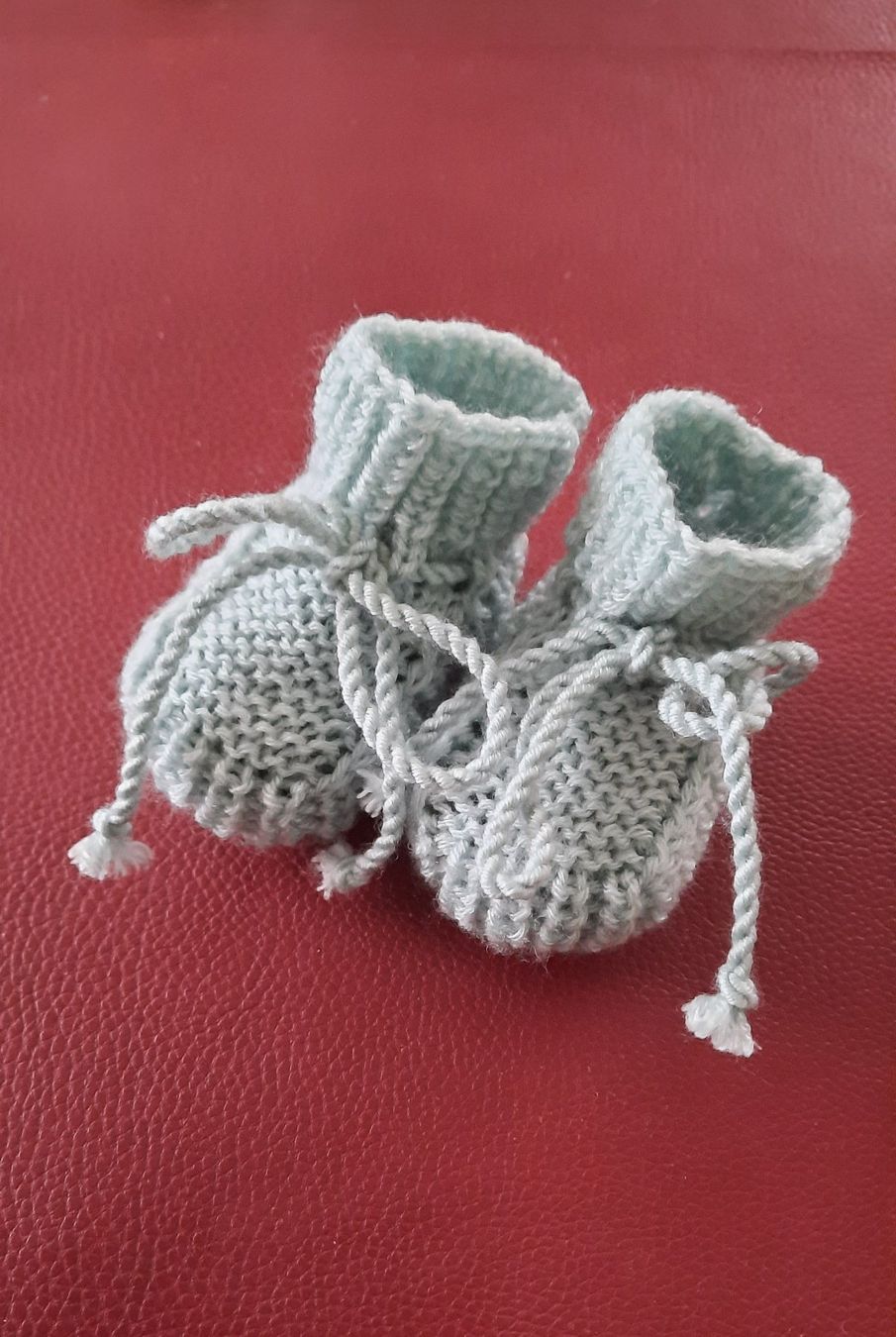 Chaussettes enfants: Babysöckli Babyschühchen – Neuf (Voir description) à zufikon par braemestaender01