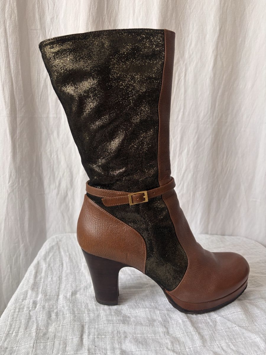 Scarpe da donna: Bottes Chie Mihara 39 – Nuovo (secondo la descrizione) da La Chaux de Fonds venduto da vic_gr9h 1