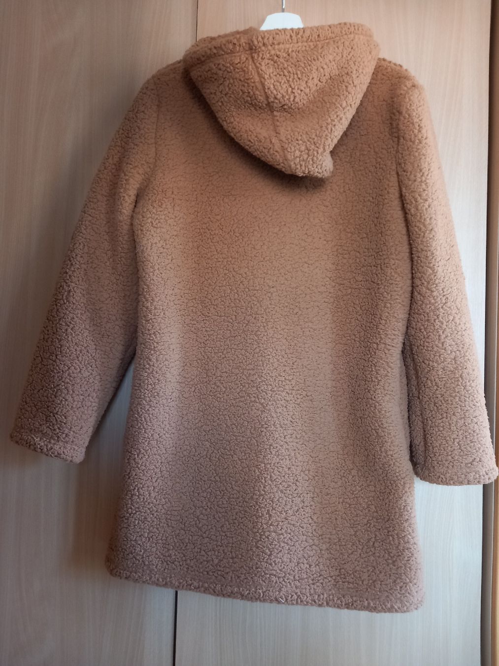 Mäntel: Manteau teddy à capuche Taille M – Neu (gemäss Beschreibung) aus Faoug von per_kp6r 1